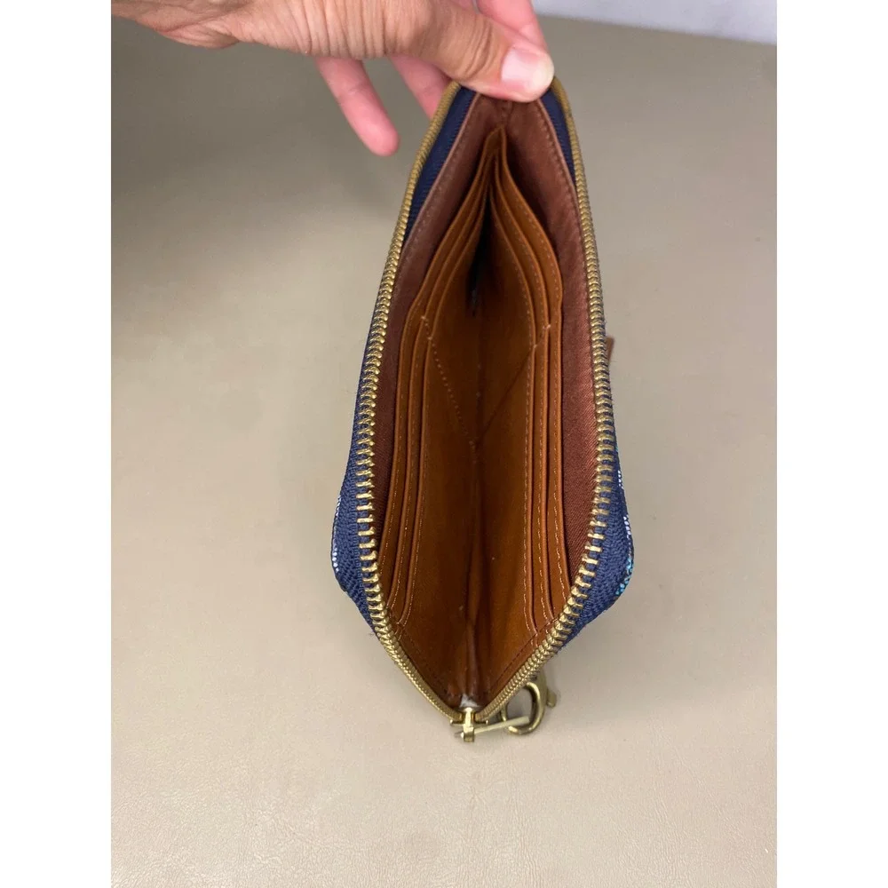 Fossil Sydney Signature Zip Around Clutch Wallet Blue Geometric Wristlet Strap